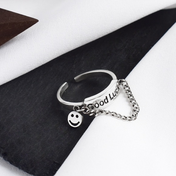 Smiley face ring, silver chain ring, lucky ring, stacking silver ring - Picture 7 of 10